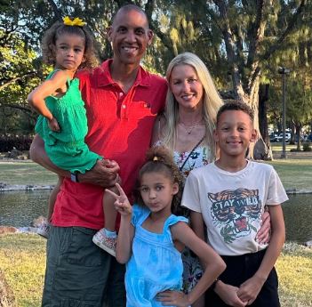 Marita Stavrou ex-husband Reggie Miller with his wife and children